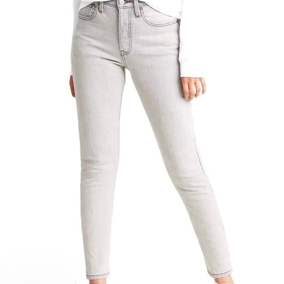 Levi's Grey Classic 5 Pocket Jeans size 8/29 Light Stretch Ankle Length - Picture 1 of 12